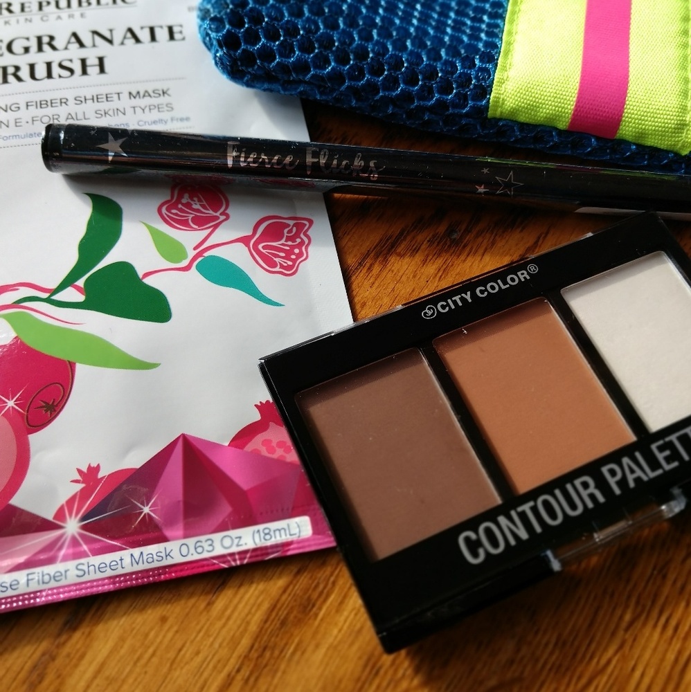 Ipsy glam bag